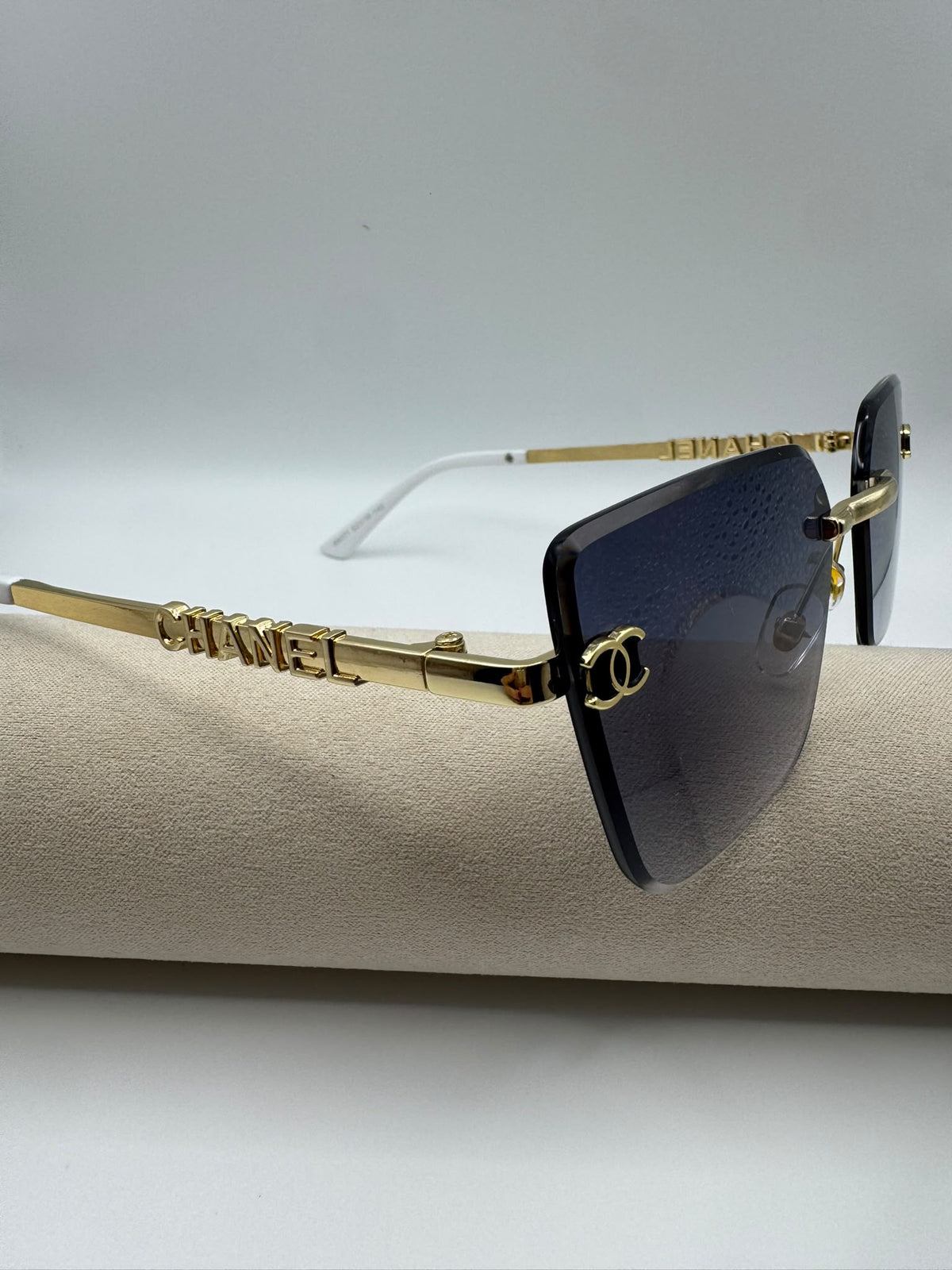 Large Cat-eye Blue Rimless C Sunglasses