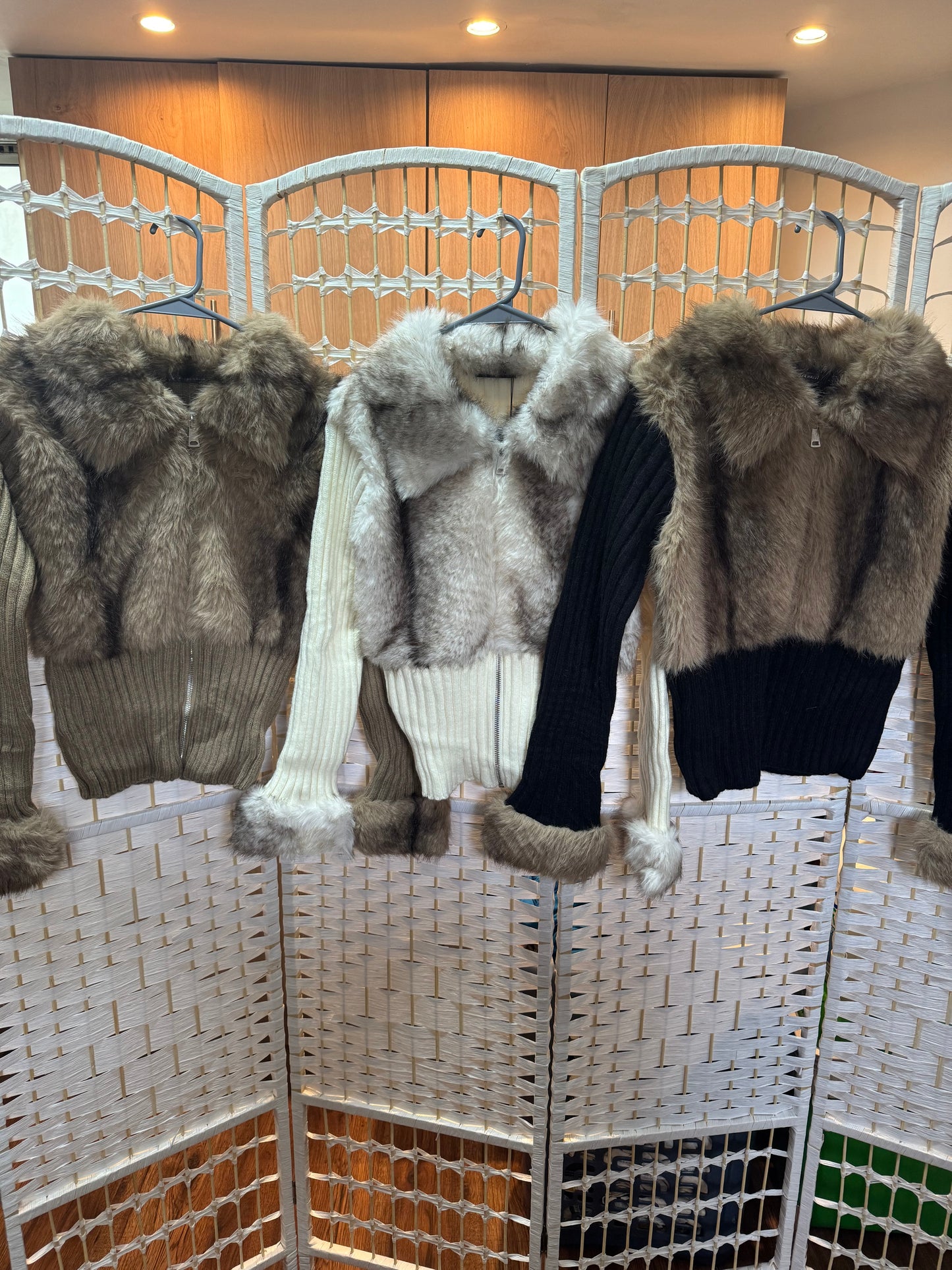 Lila Faux Fur Zip Up Knit Cardigan White