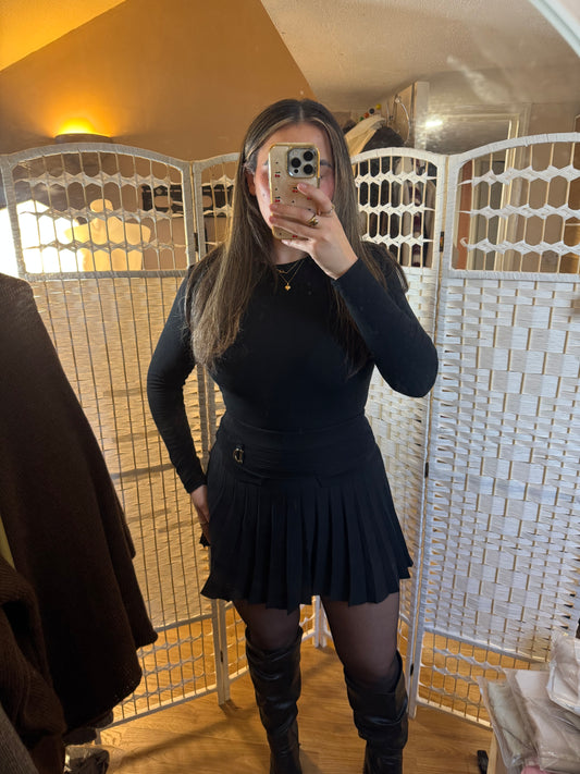 HARPER D Ring Black Pleated Knit High Waisted Mini Skirt