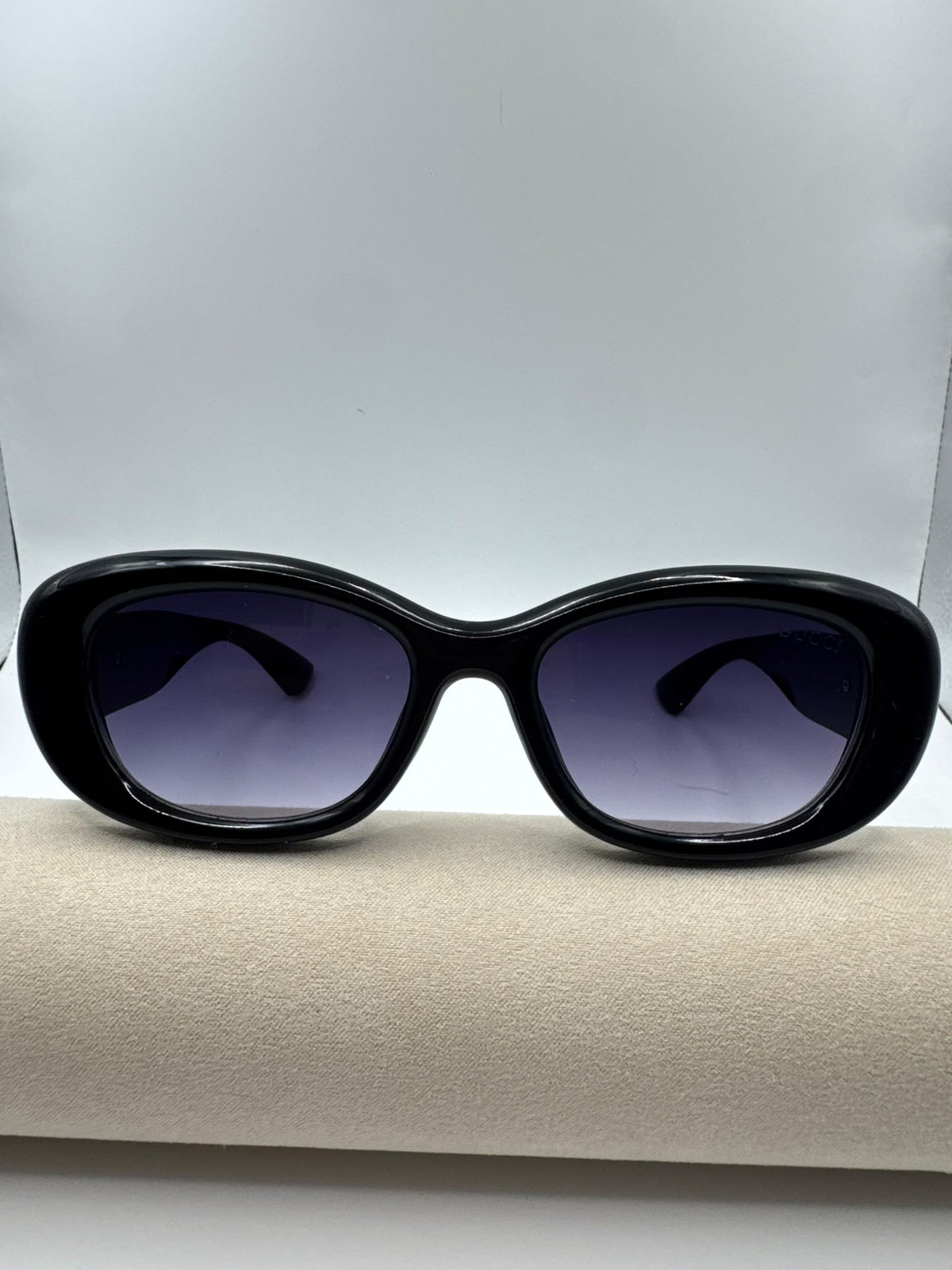 Black Frame Blue Lense Oval G Sunglasses
