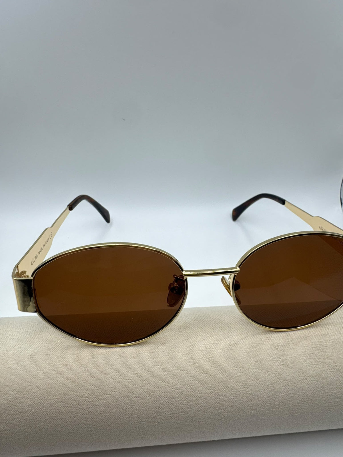 Gold Frame, Tan Lense C Sunglasses