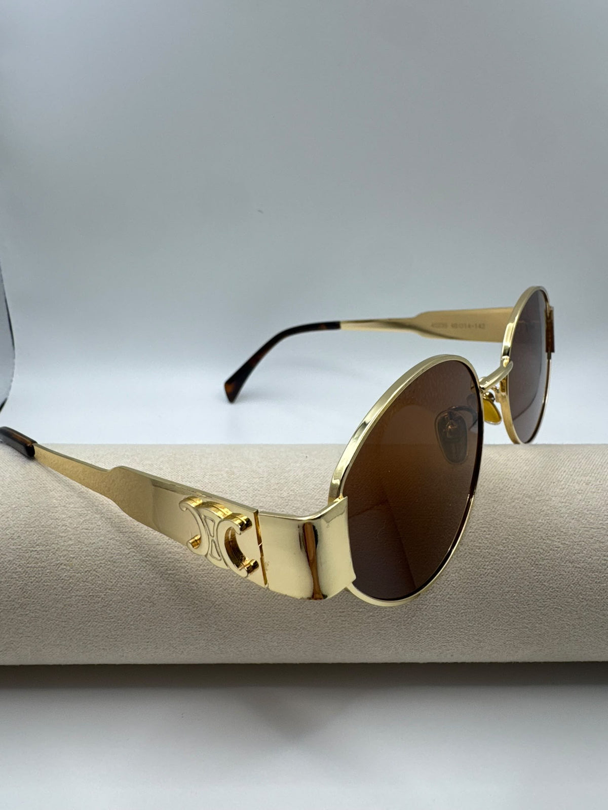 Gold Frame, Tan Lense C Sunglasses