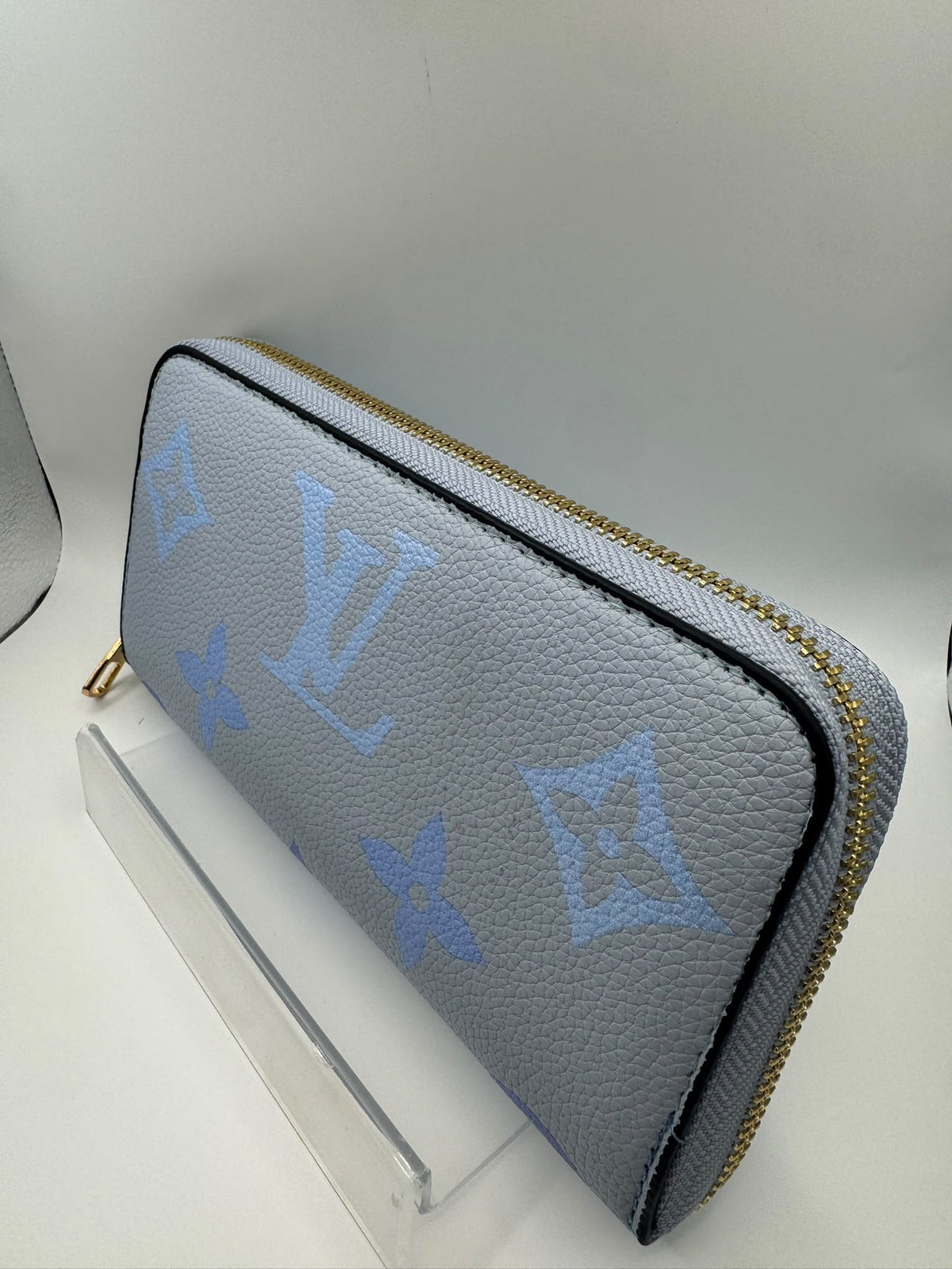Baby Blue Full Size Zip Purse
